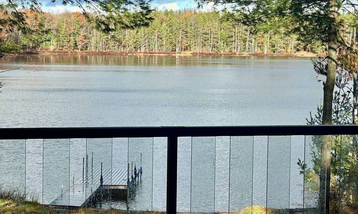 Frederic House | Welcome to Blue Gill Serenity!Bring your family to the charming lakeside heaven!