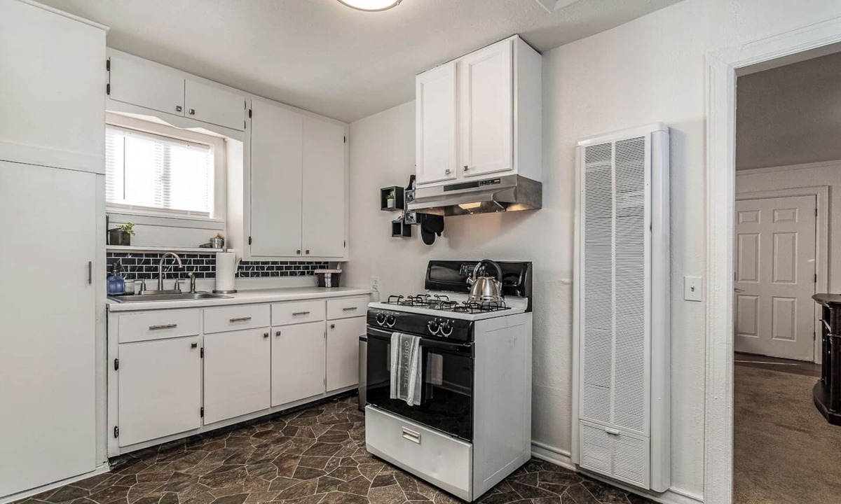 Borger Apartment | Welcome to Sterling Suite! Cozy 1-bedroom home just 5 min from anything in town!