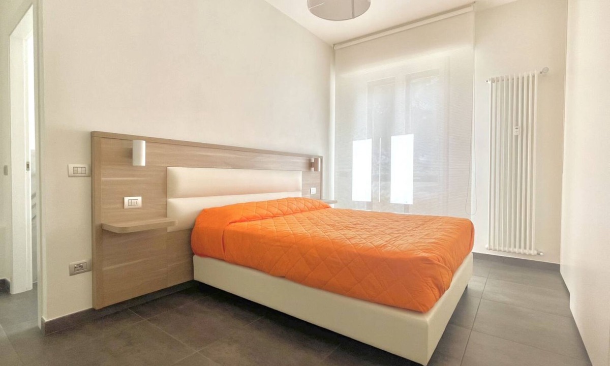 Prato Apartment | Welcome to the charming Apartment Letizia, located in the heart of Prato. This cozy apartment offers a strategic location for exploring the beauty of Tuscany, with convenient connections to reach Florence in just a few minutes.Perfect for couples or smal