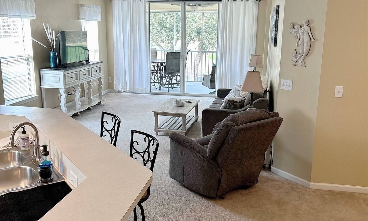 Red Hill Condo | Welcome to the perfect getaway.