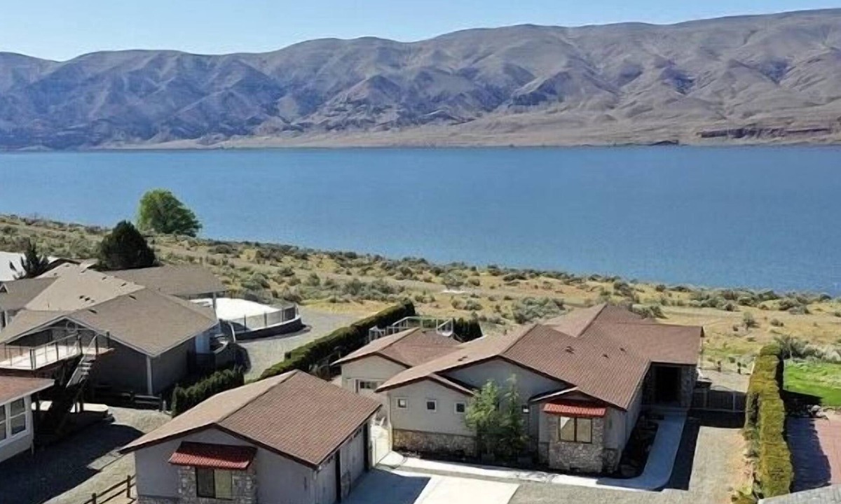 Desert Aire House | Welcome to the Rive Rock Retreat!