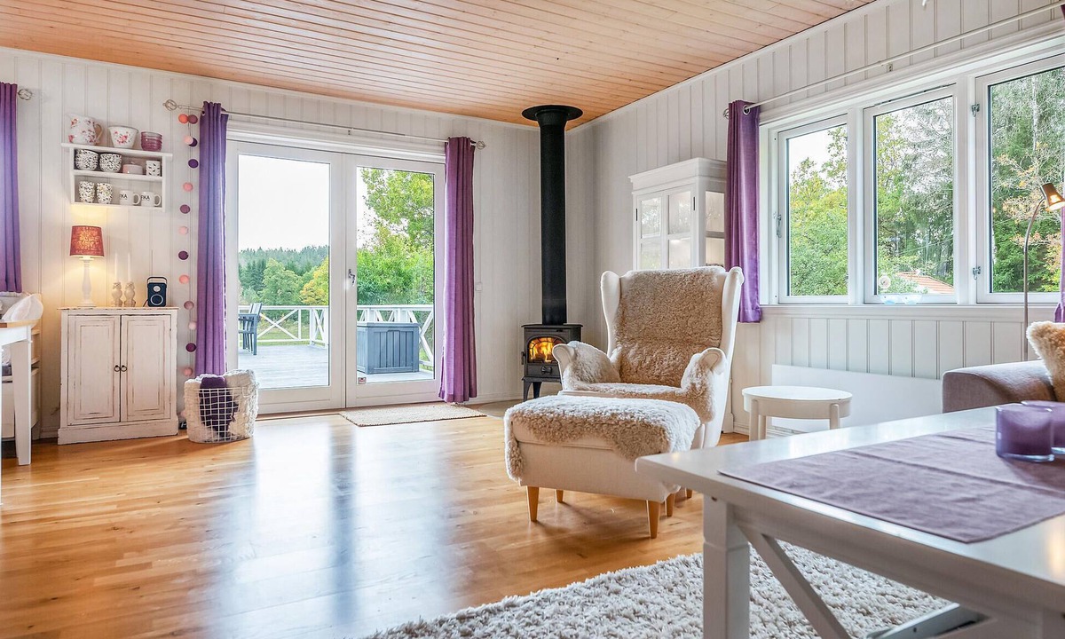 Uddevalla House | Welcome to this comfortable, spacious vacation home with outdoor whirlpool.