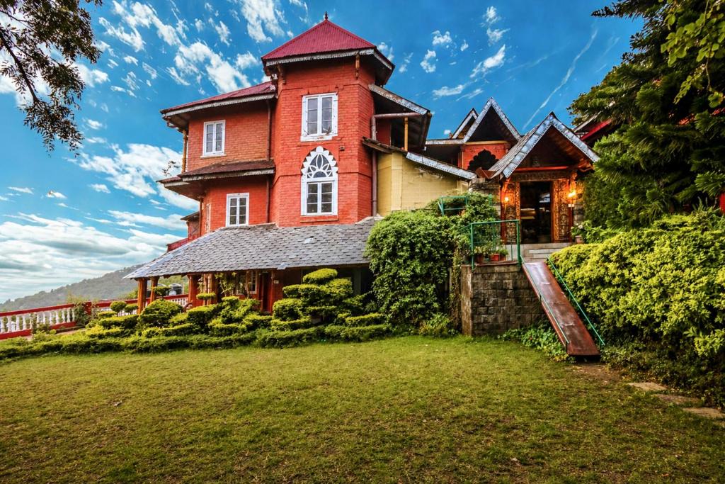 Dharamshala Hotel | WelcomHeritage Grace Hotel
