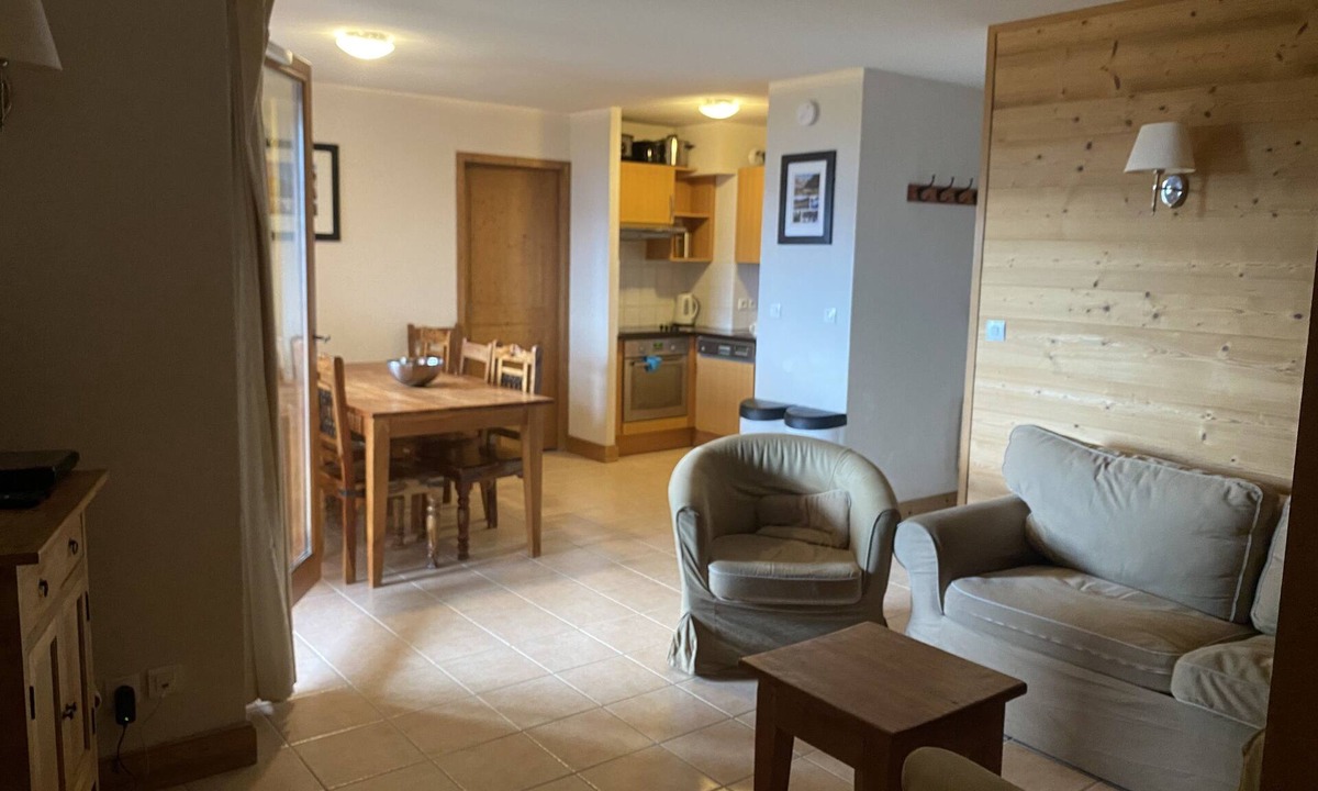 Les Esserts Apartment | Well placed - relaxed - family friendly - a great place to ski - Ski in ski out-