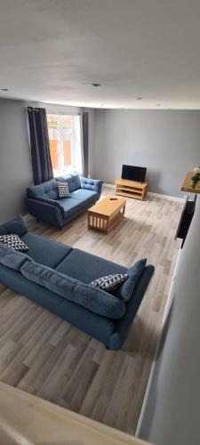 Bramcote Apartment | Well presented 3 Bed House- 9 Guests - Great for Leisure stays or Contractors -NG8 postcode