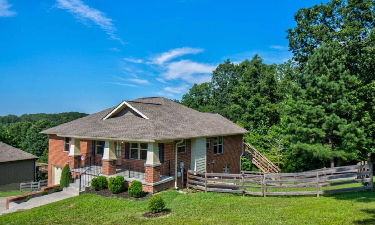 Harrison House | Wellness Lodge-Star Dome/Sauna/Cold Plunge/Hot Tub