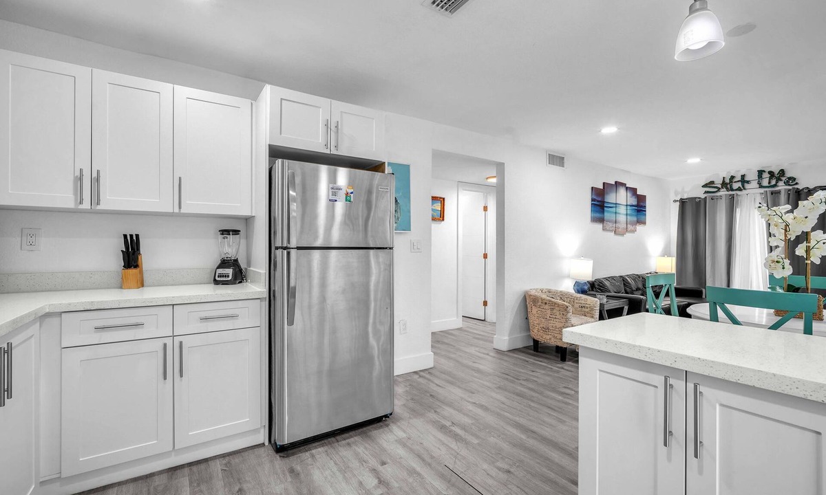 East Little Havana Apartment | West Brickell #1 2BR | Close to Brickell & Wynwood