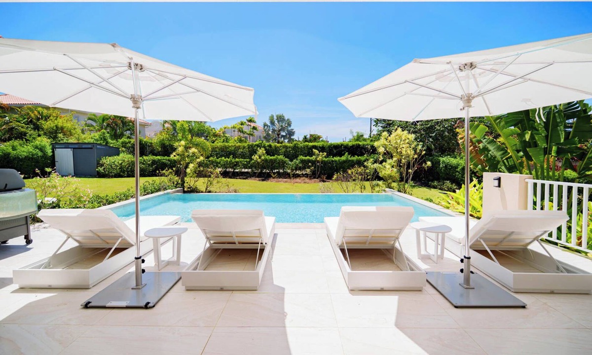 Porters House | West Coast Villa | Walk to Beach | Private Pool - Haynes House