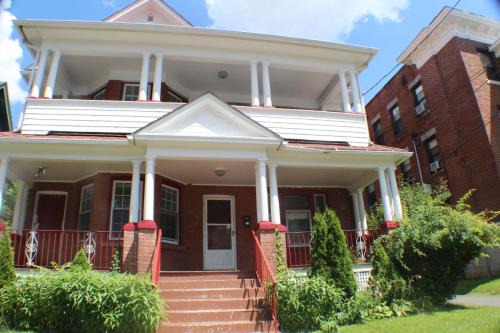 Hartford House | West End Haven
