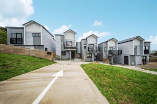 West Harbour House | West Harbour Modern 4-Bedroom Retreat