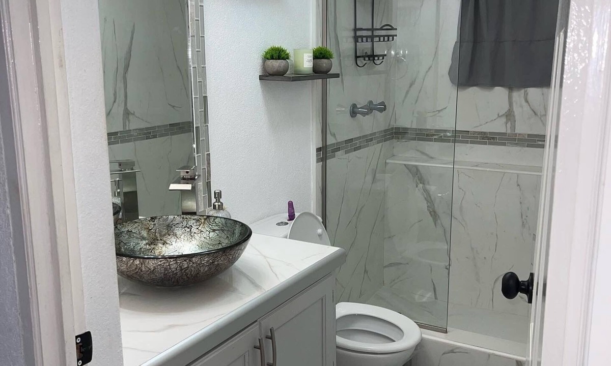 West Terrace Apartment | West view 1- ask about our special rates ! free wifi, modern, near the beach