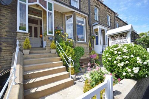 Skipton House | Westfield House - Characterful 7 bedroom townhouse