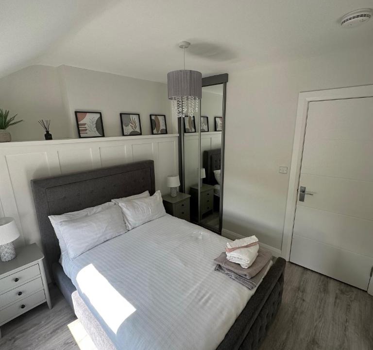 Bogside Apartment | Westland Suites - Stylish, Modern, Elegant, Central Apartments