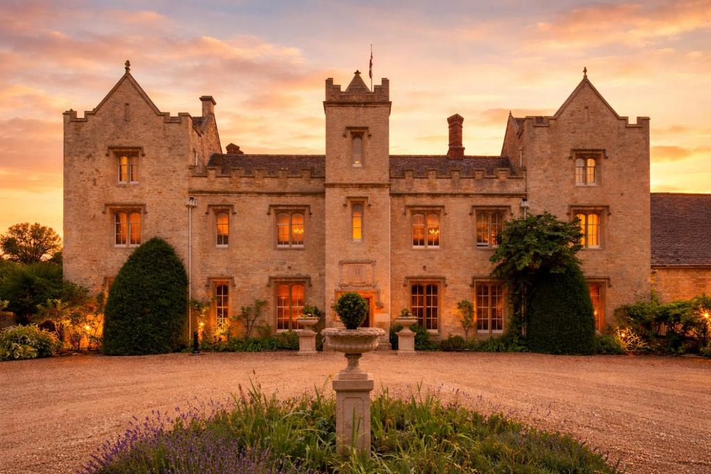 Weston-on-the-Green Hotel | Weston Manor Hotel