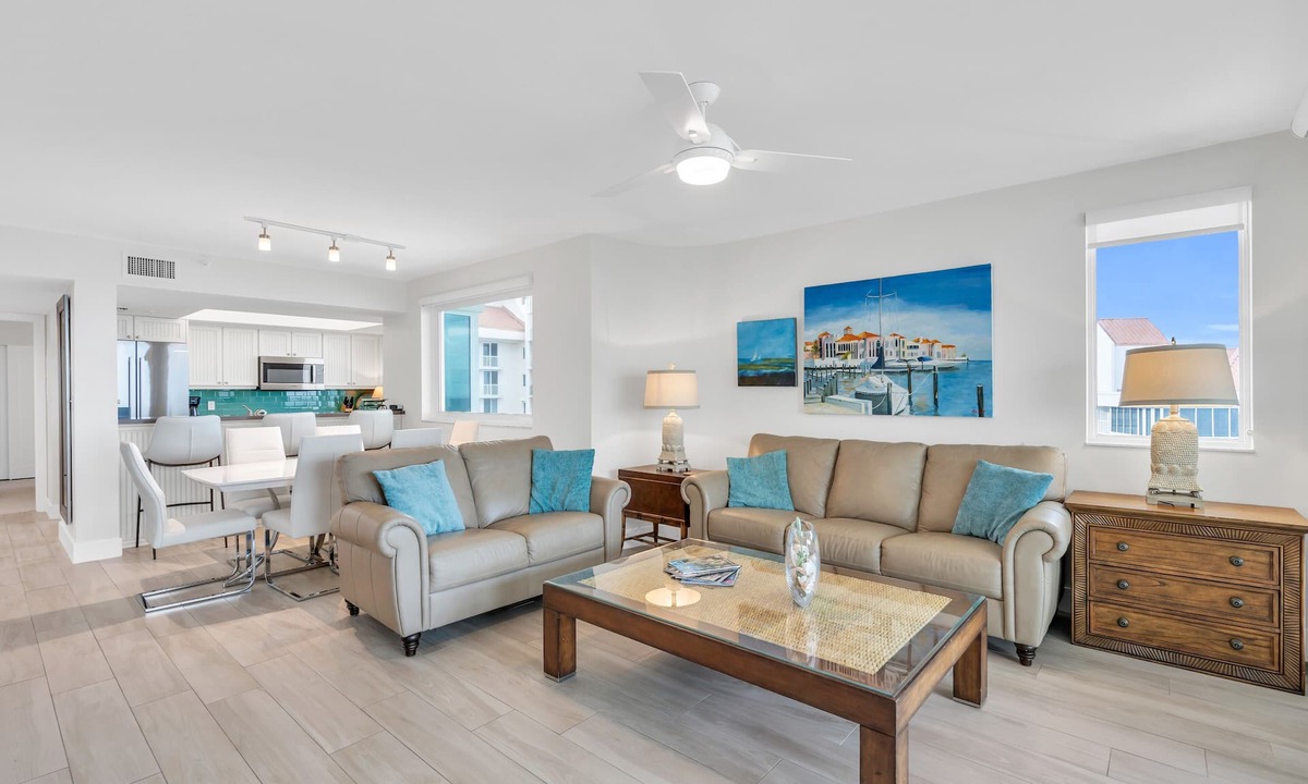 Park Shore Condo | Westshore 1201 at Naples Cay - Gulf Views & Steps to the Beach