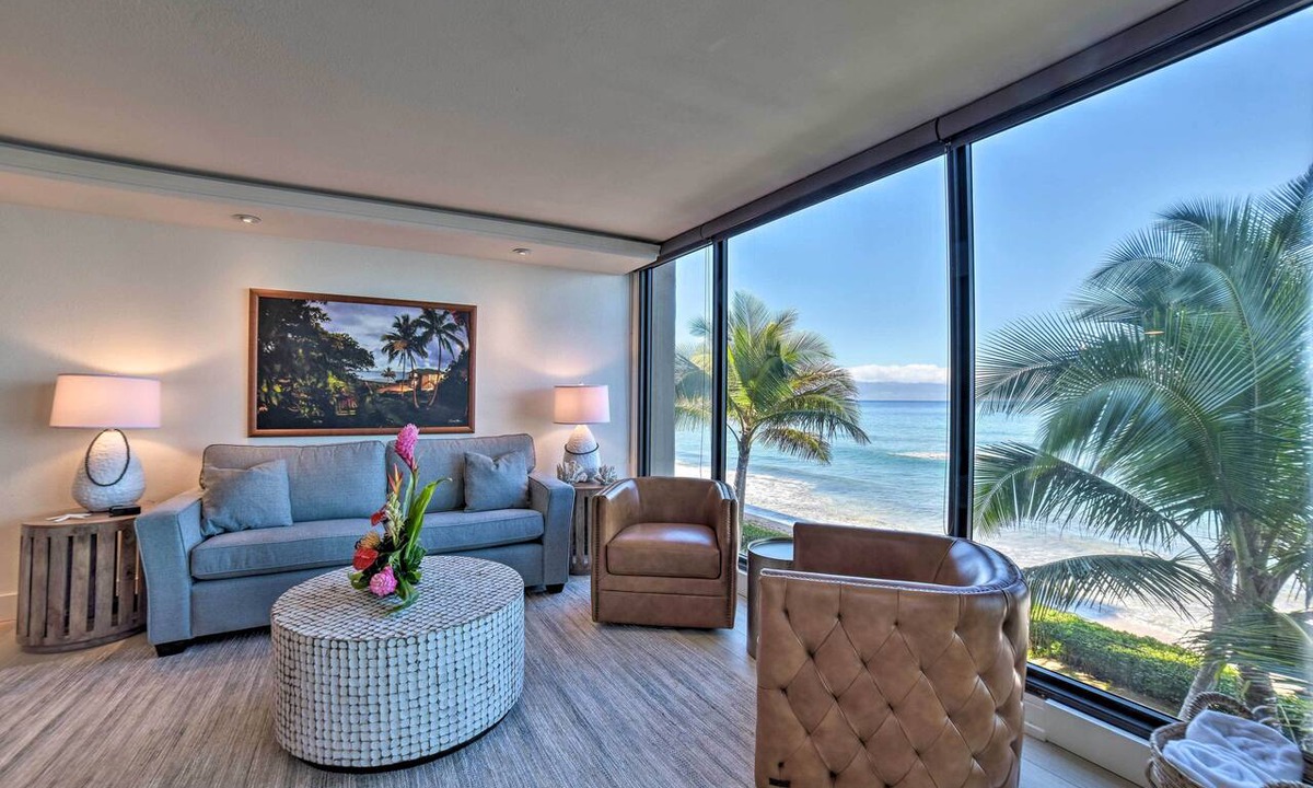 Honokowai Condo | Whale & Sunset Views: Oceanfront Lahaina Condo