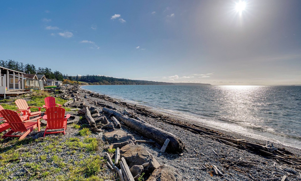 Coupeville House | Whale Watch & Relax Fireside: Puget Sound Gem!