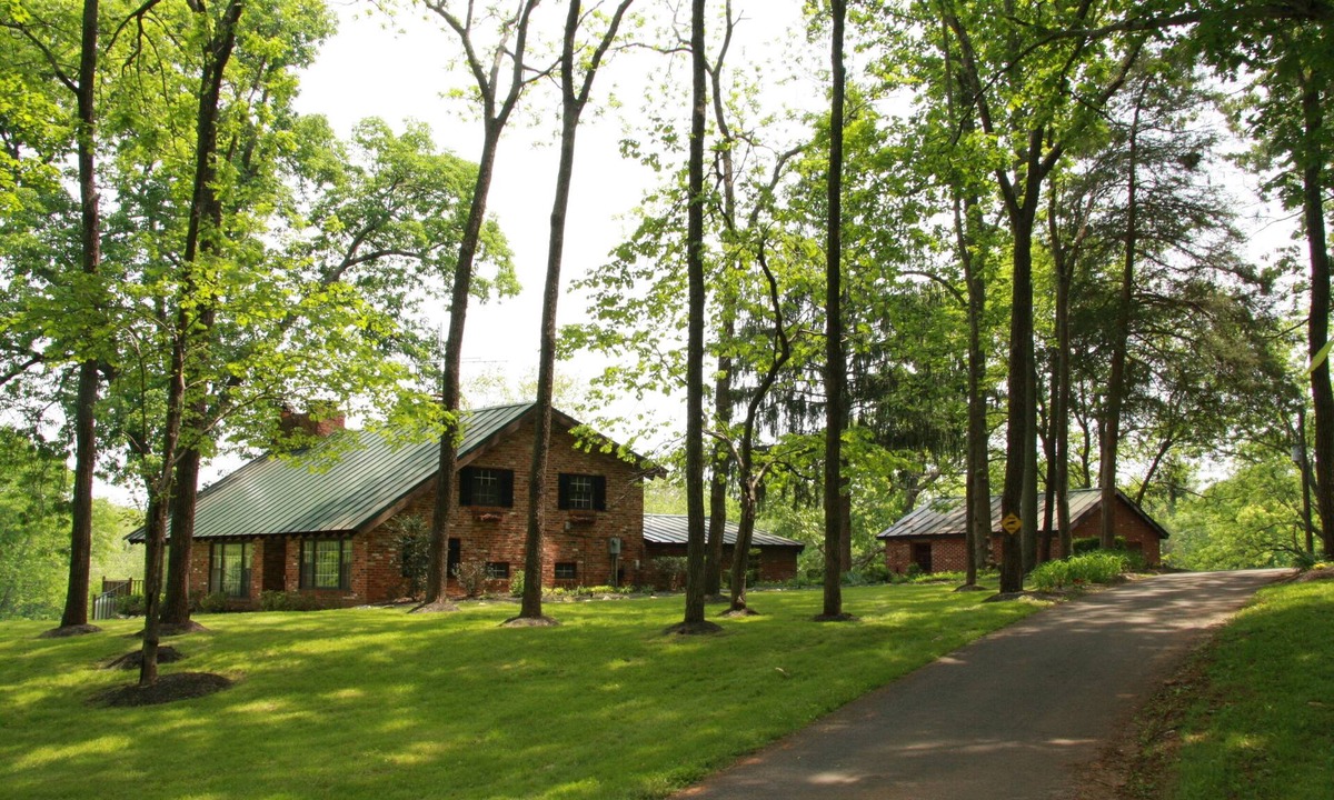 Warrenton House | Where Charming Local History Meets Modern Comfort ~ Historic Fauquier County, VA