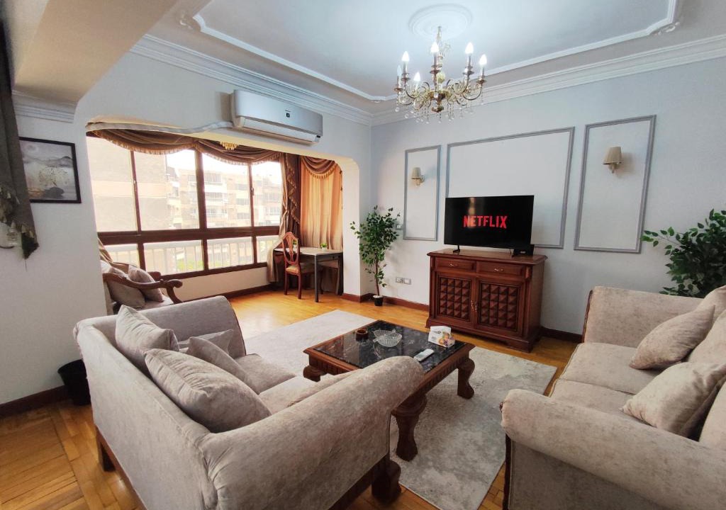 Heliopolis Apartment | Where landsacpe view meets Luxury-10 mins from Cairo international Airport