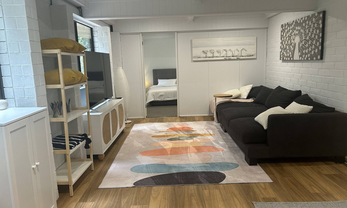 Erina Heights House | Where the Bush Meets the Beach: Nature’s Perfect Escape