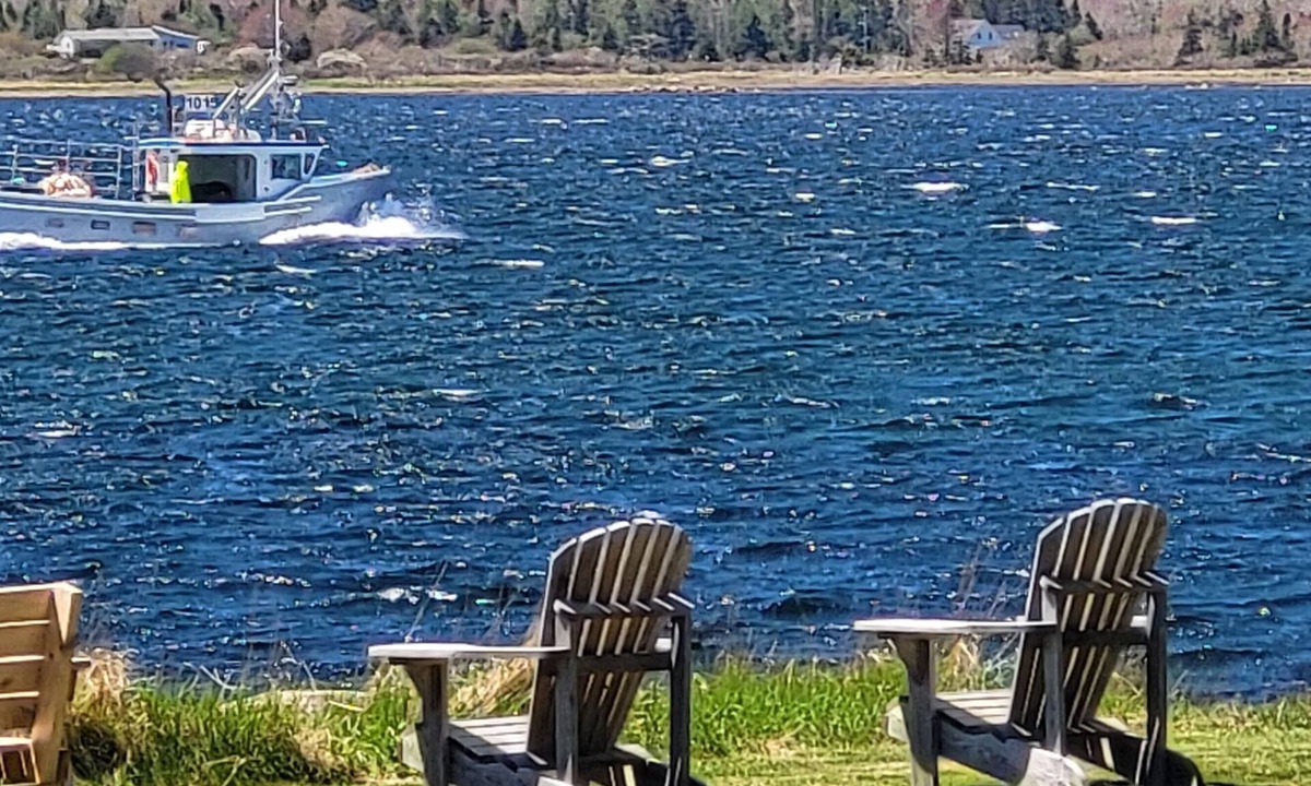 Ingomar Cottage | Whispering Waves Cottages