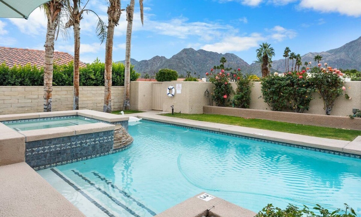Montelena House | Whispering Wells - Private Pool