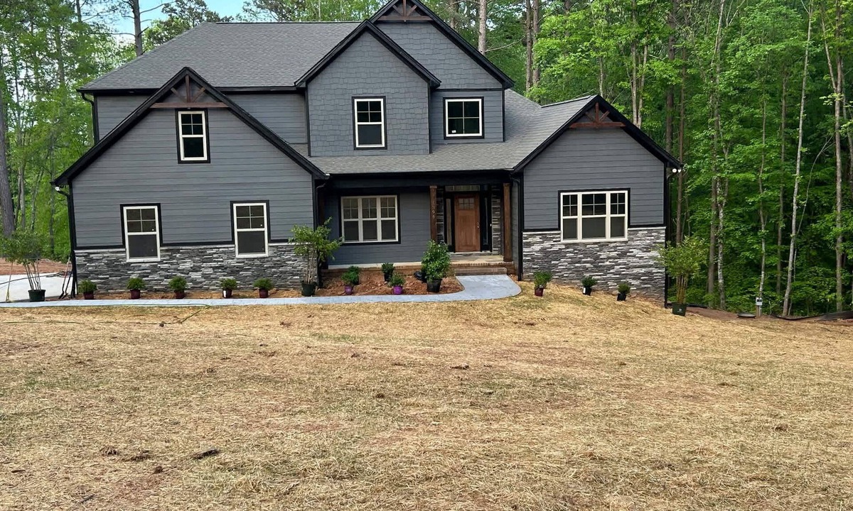 Catawba House | Whispering Winds | Brand New Lakefront 6BR on Lake Norman | Sleeps 15 | Free Pedal Boat