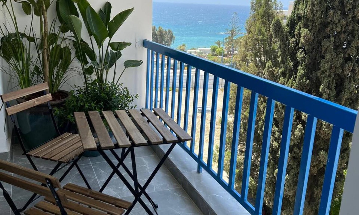 Agios Tychon Apartment | White Arches Sea View Apt No 2