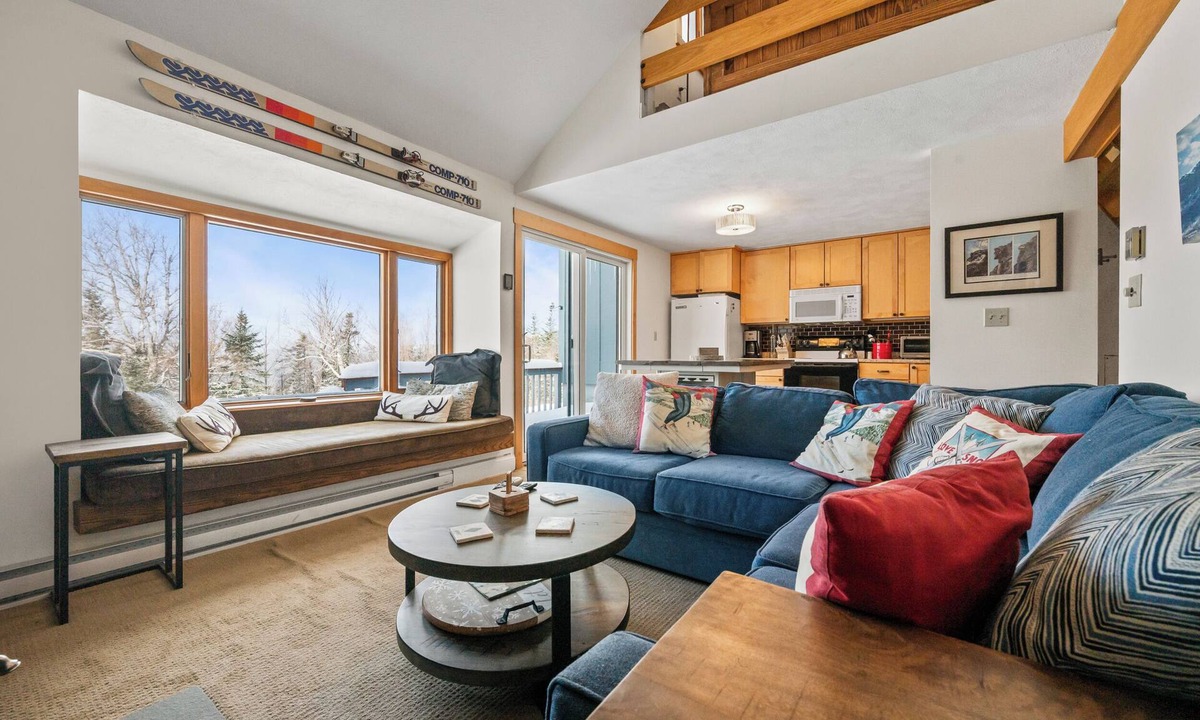 Rangeley Condo | White Birch 58 - Ski in/out Condo, Pet friendly!