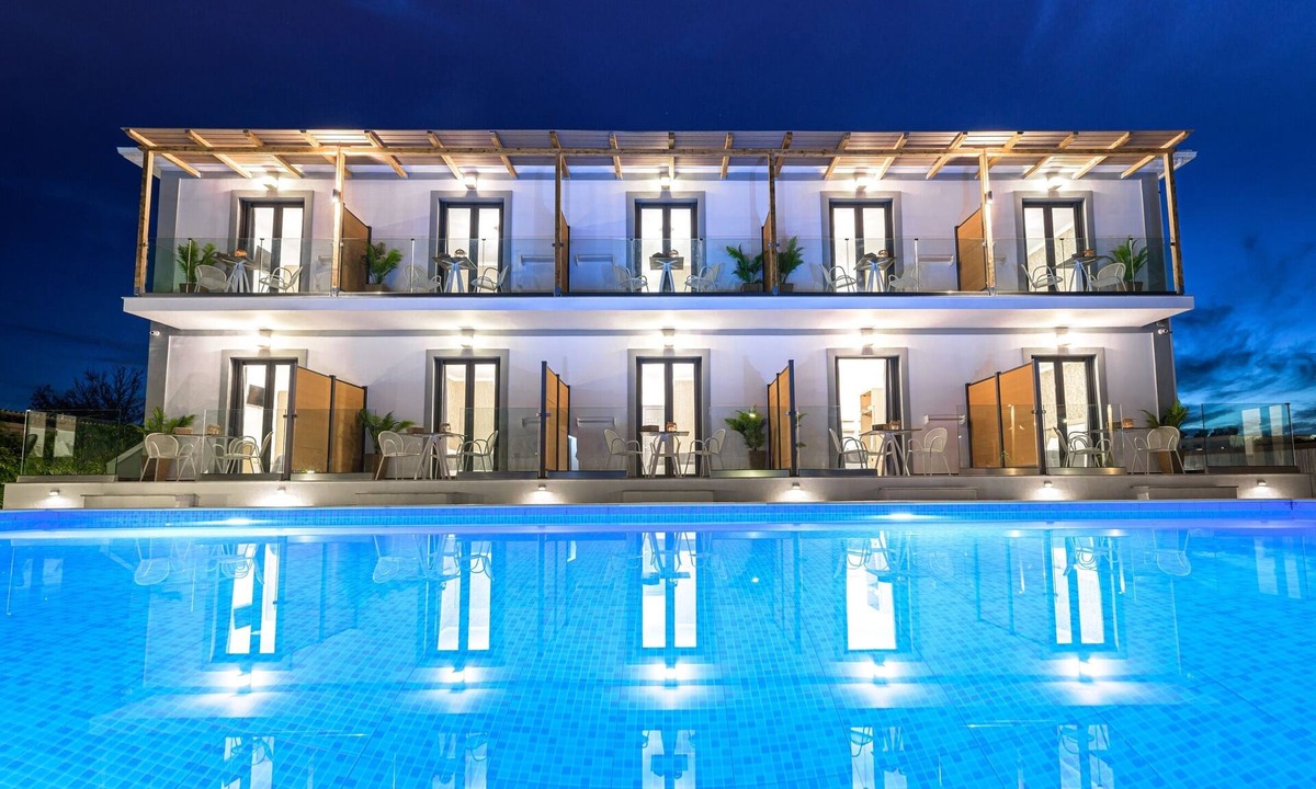 Laganas House | White Canvas Boutique Studios