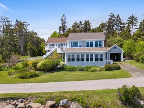 Port Clyde House | White Caps, oceanfront home in Port Clyde Maine
