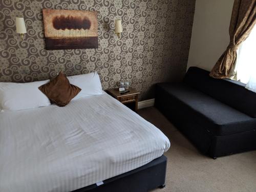 Andover Hotel | White Hart, Andover by Marston's Inns