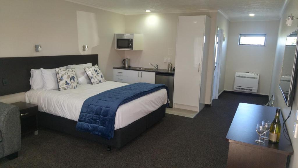 Gisborne Hotel | White Heron Motor Lodge
