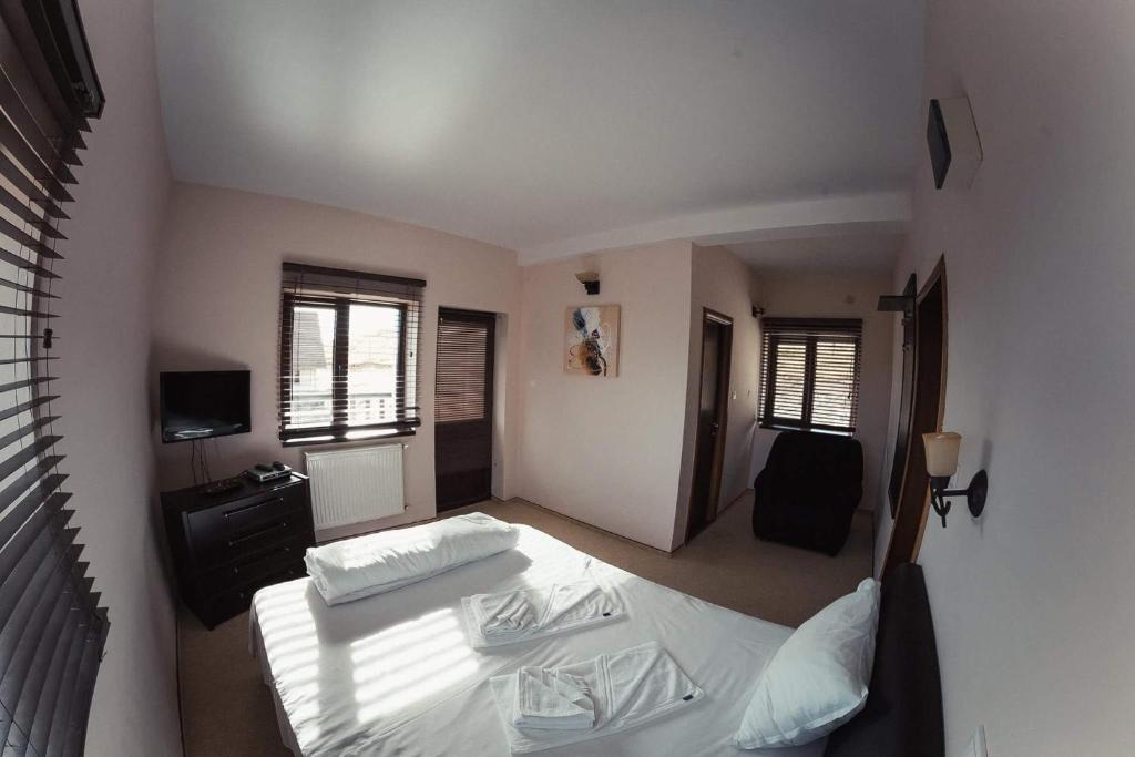 Ranca Cabin | White House