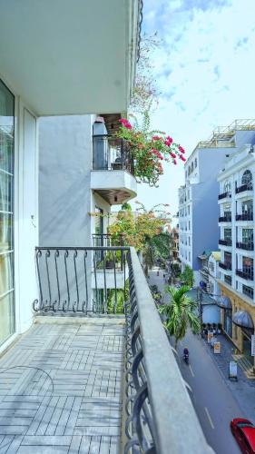 Quang An Apartment | White House