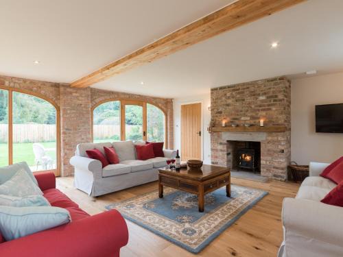 Carlton Miniott House | White Lodge Cottage