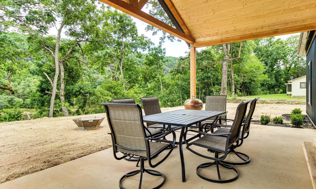 Flippin Cabin | White River Retreat! Family Cabin