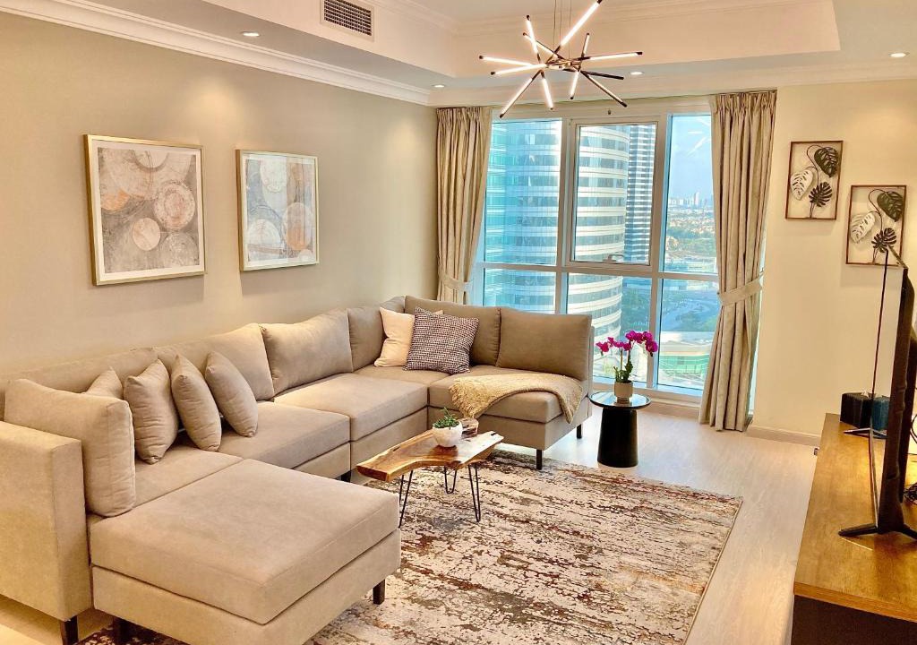 Jumeirah Lake Towers Apartment | White Sage - Lakefront Apartment Amidst Parks With Lake Access
