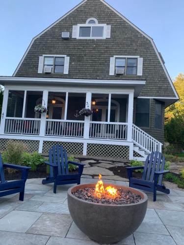 Kennebunk Bed & Breakfast | White Sails Inn