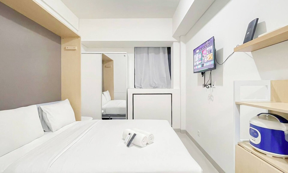 Makassar Apartment | White Studio Room (No Kitchen) At Bandaraya - Tallasa City Makassar Apartment