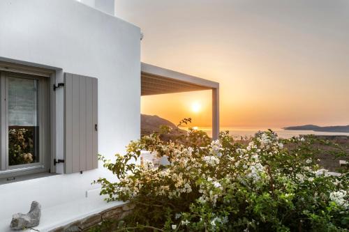 Tinos House | White Tinos Luxury Suites