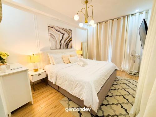 General Santos House | White Villa