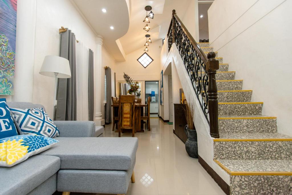 Bais City Apartment | Whitehaus BnB