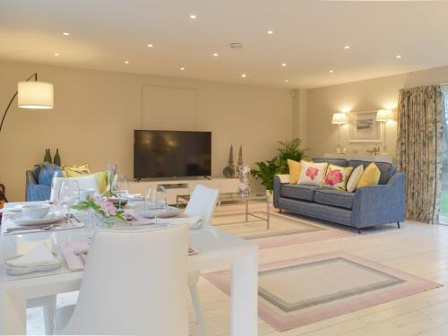 Bilston House | Whitehouse Studio