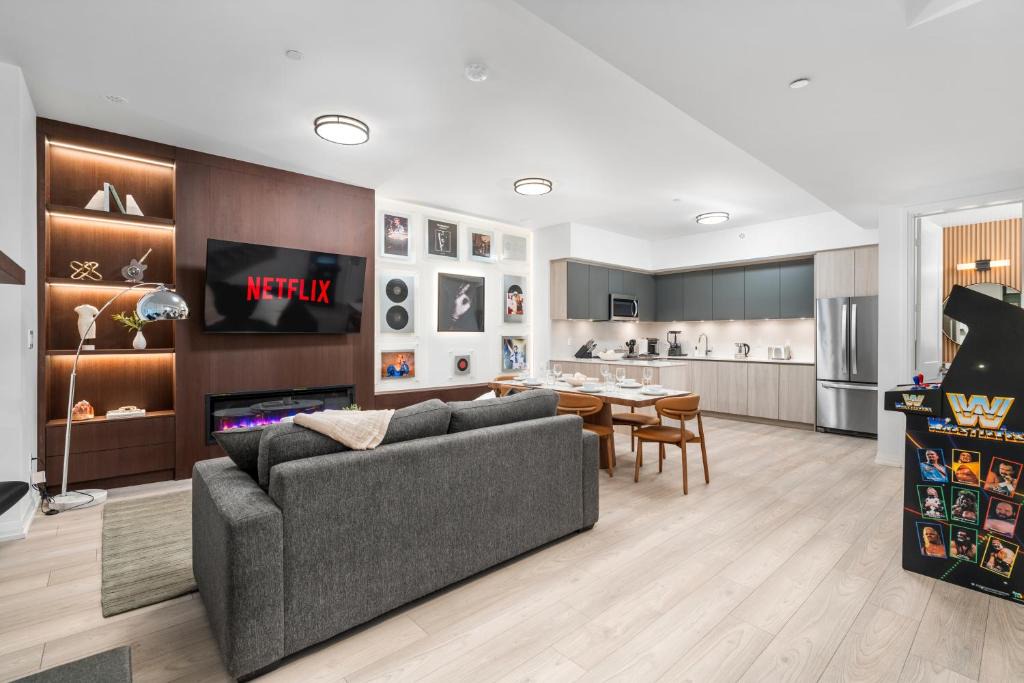 Toronto Entertainment District Hotel | Widmr Residences
