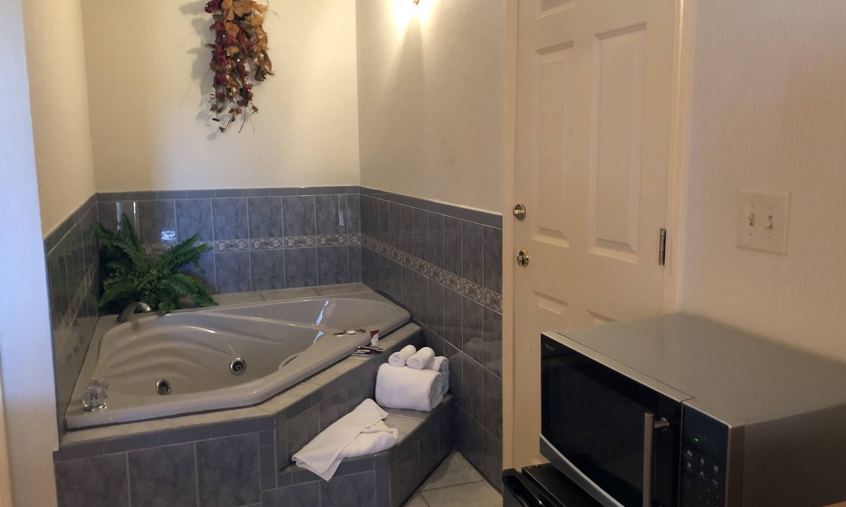 Wilbraham Hotel | Wilbraham Inn