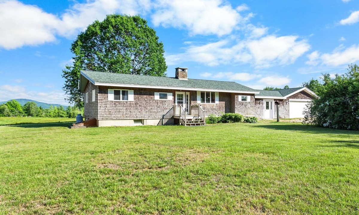 Blue Hill House | Wild Blueberry Patch Home - NEW! Home in Blue Hill
