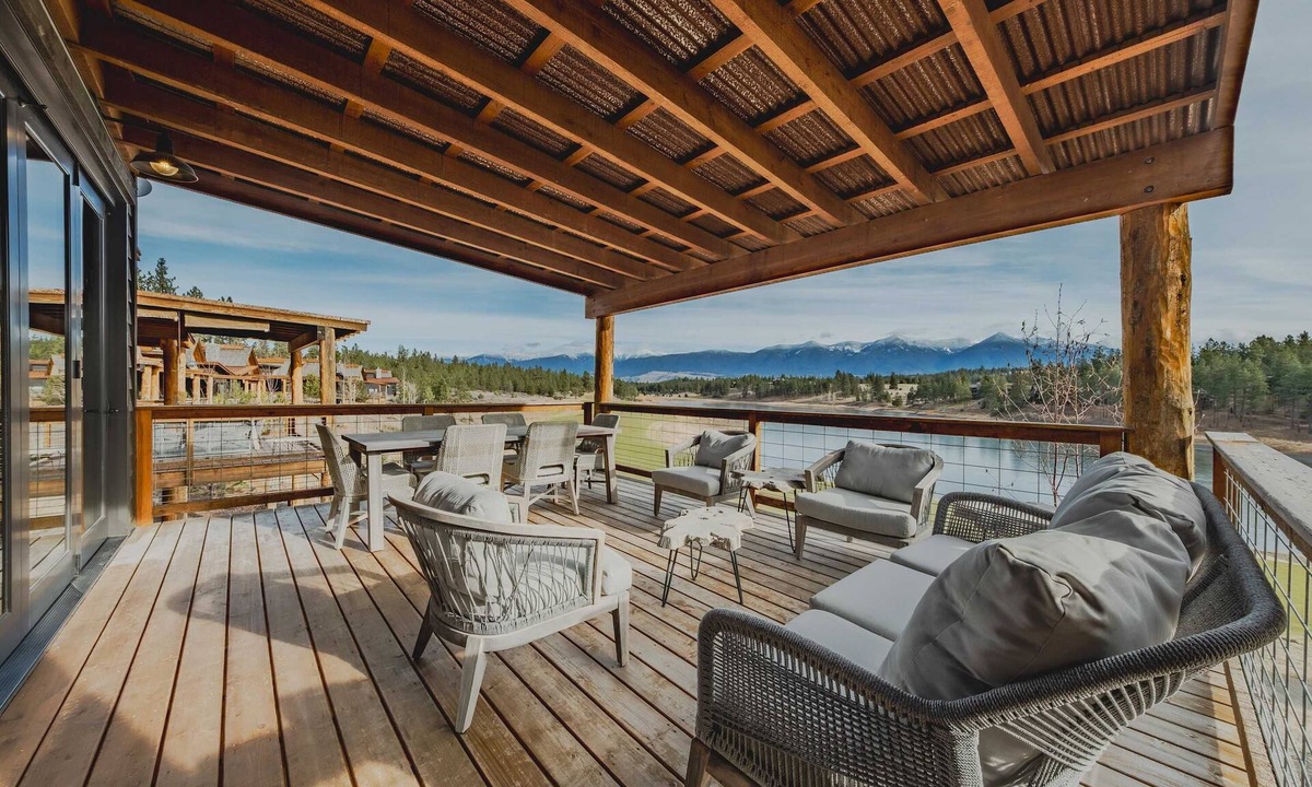 Eureka House | Wilderness Club House Hot Tub 18th Hole Views