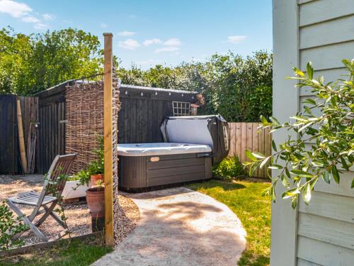 Driffield House | Wildflower View