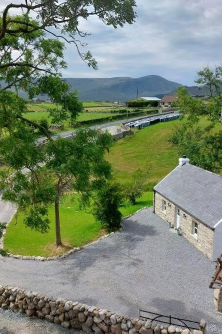 Attical House | Wildthorn Cottage
